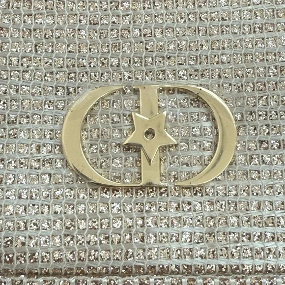 Dior Beauty Chic Gold Textured Cosmetic Bag - Picture 5 of 7